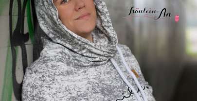Joline im „Batik“ Look
